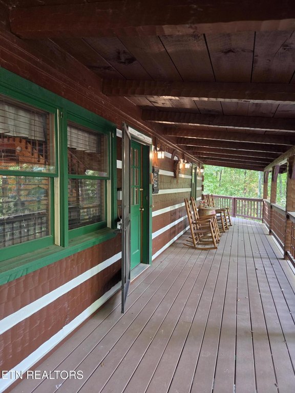 Sevierville, Tennessee, 37876, United States, 1 Bedroom Bedrooms, ,3 BathroomsBathrooms,Residential,Forsale,2012715