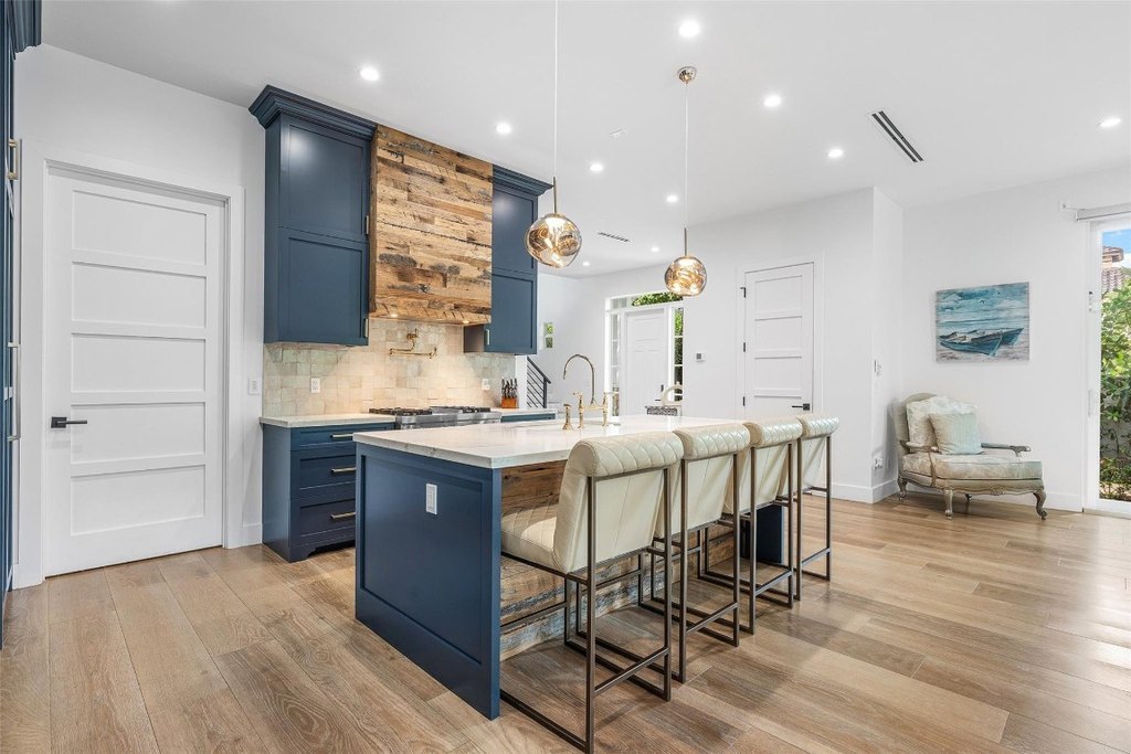 Fort Lauderdale, Florida, 33301, United States, 4 Bedrooms Bedrooms, ,4.5 BathroomsBathrooms,Residential,Forsale,1968297