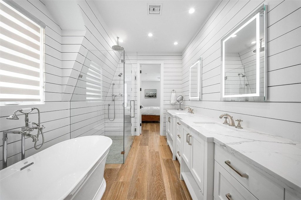 Fort Lauderdale, Florida, 33301, United States, 4 Bedrooms Bedrooms, ,4.5 BathroomsBathrooms,Residential,Forsale,1968297