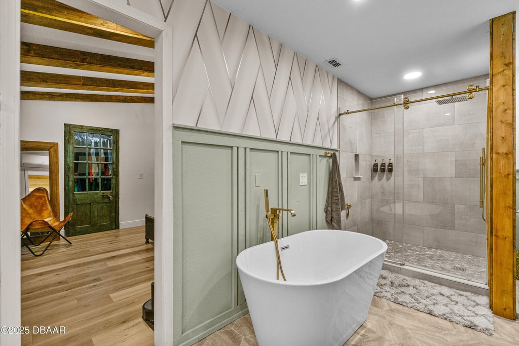 DeLand, Florida, 32720, United States, 4 Bedrooms Bedrooms, ,3 BathroomsBathrooms,Residential,Forsale,1964568