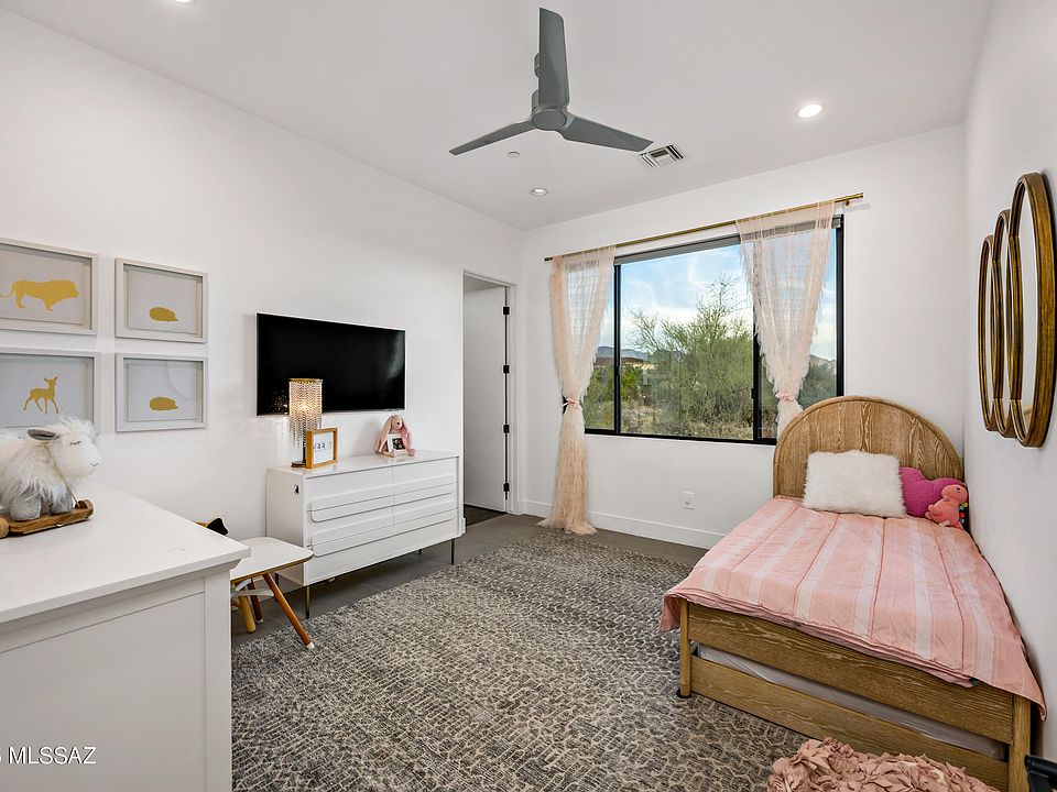 Oro Valley, Arizona, 85755, United States, 5 Bedrooms Bedrooms, ,4 BathroomsBathrooms,Residential,Forsale,2004440