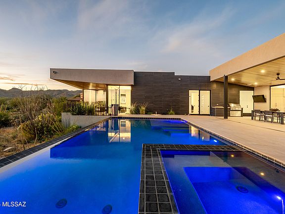 Oro Valley, Arizona, 85755, United States, 5 Bedrooms Bedrooms, ,4 BathroomsBathrooms,Residential,Forsale,2004440