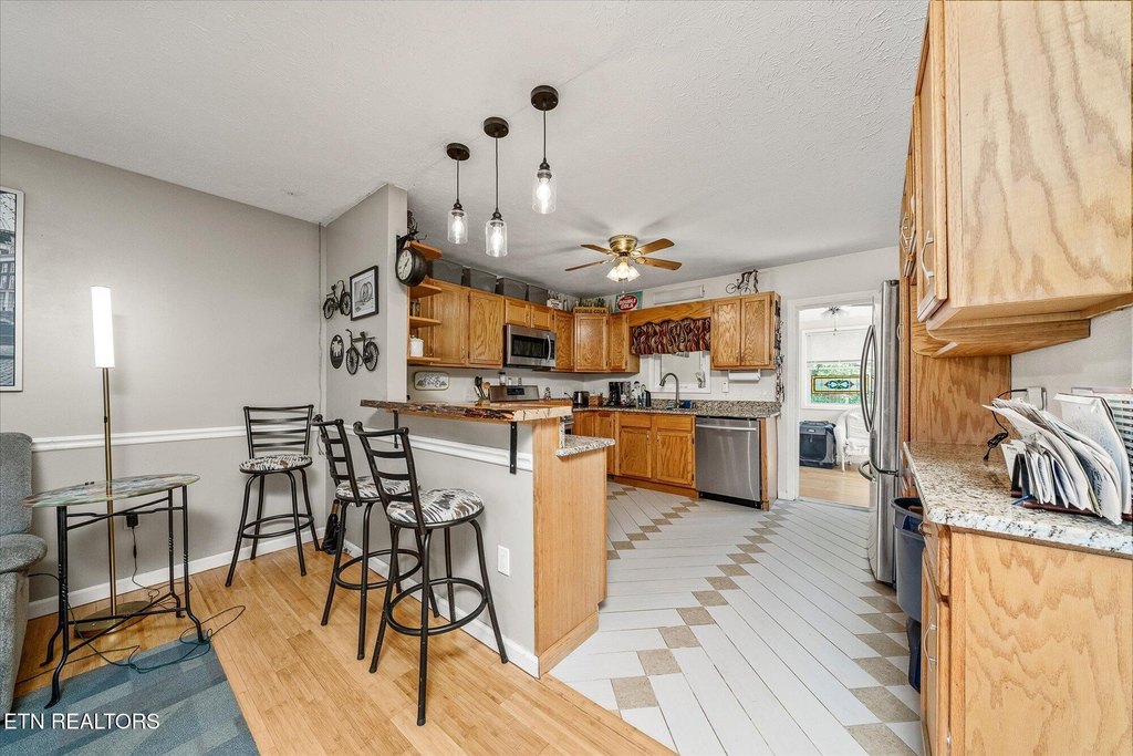 Crossville, Tennessee, 38555, United States, ,Residential,Forsale,1996596