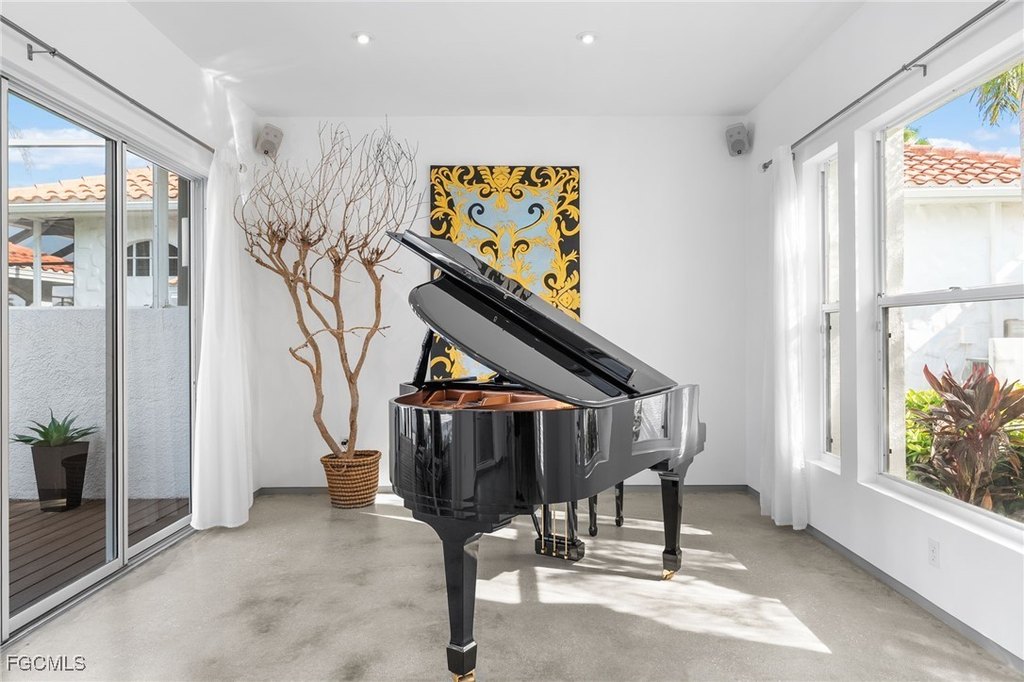 Fort Myers, Florida, 33908, United States, 5 Bedrooms Bedrooms, ,4 BathroomsBathrooms,Residential,Forsale,2004758