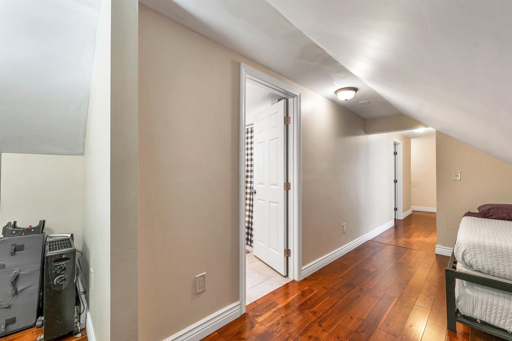 Wolfeboro, New Hampshire, 03894, United States, 3 Bedrooms Bedrooms, ,2 BathroomsBathrooms,Residential,Forsale,2010623