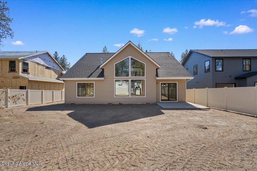 Post Falls, Idaho, 83854, United States, 4 Bedrooms Bedrooms, ,2.5 BathroomsBathrooms,Residential,Forsale,1984579