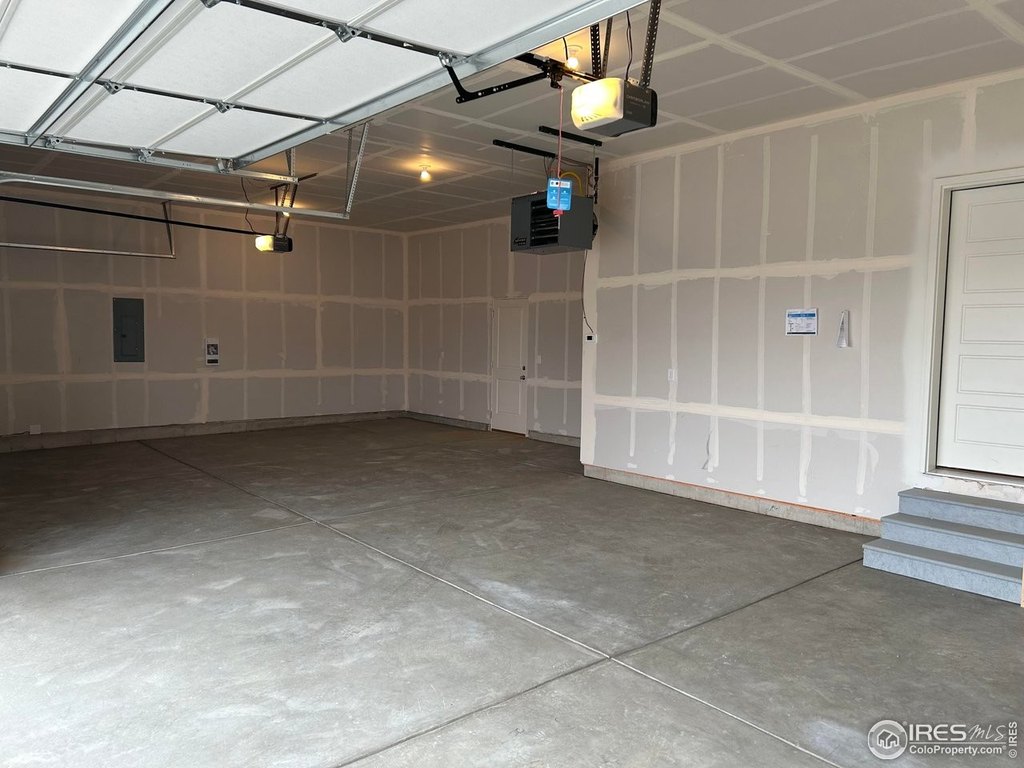 Hudson, Colorado, 80642, United States, 3 Bedrooms Bedrooms, ,2 BathroomsBathrooms,Residential,Forsale,2004219