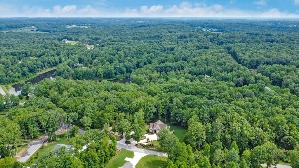 Jamestown, Tennessee, 38556, United States, 4 Bedrooms Bedrooms, ,4 BathroomsBathrooms,Residential,Forsale,1929826