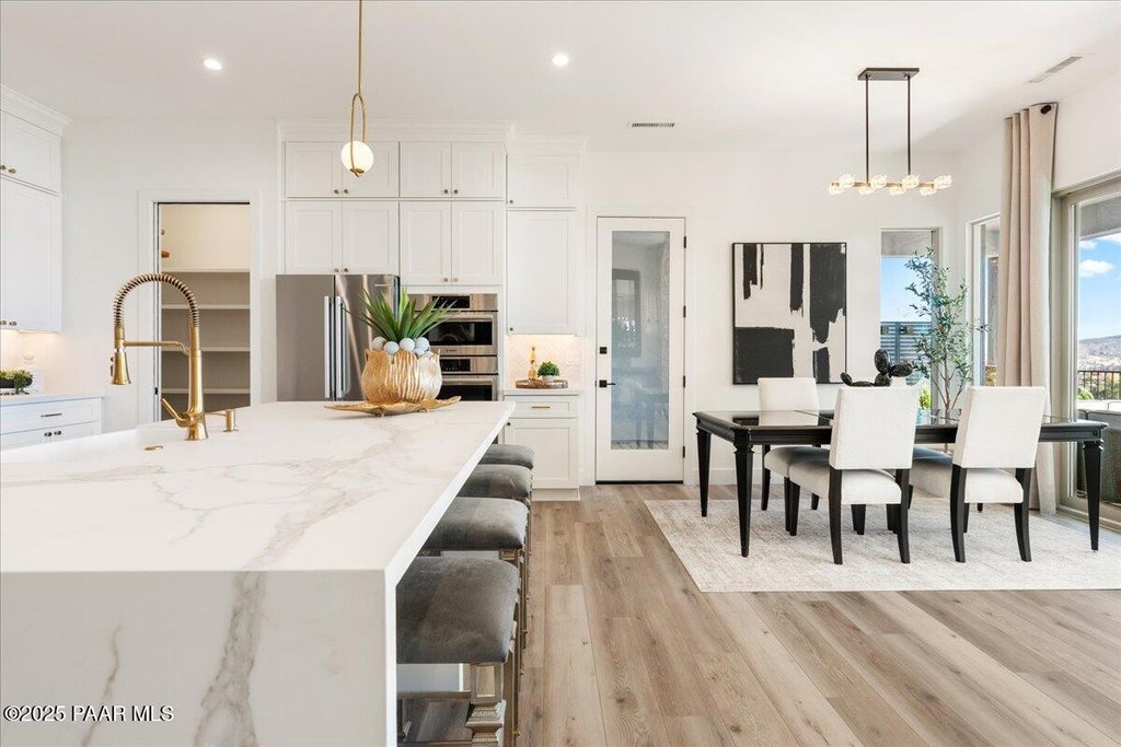 Prescott, Arizona, 86301, United States, 3 Bedrooms Bedrooms, ,2.5 BathroomsBathrooms,Residential,Forsale,2011267