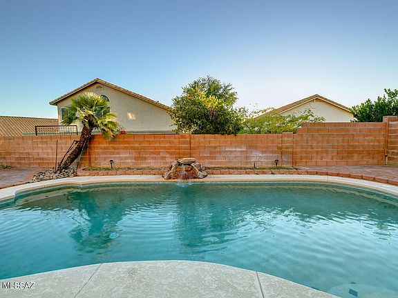 Tucson, Arizona, 85737, United States, 5 Bedrooms Bedrooms, ,3 BathroomsBathrooms,Residential,Forsale,2004435