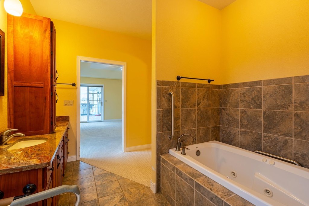 Spearfish, South Dakota, 57783, United States, 5 Bedrooms Bedrooms, ,3 BathroomsBathrooms,Residential,Forsale,2011078