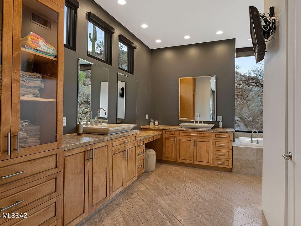 Oro Valley, Arizona, 85755, United States, 3 Bedrooms Bedrooms, ,4 BathroomsBathrooms,Residential,Forsale,2004446