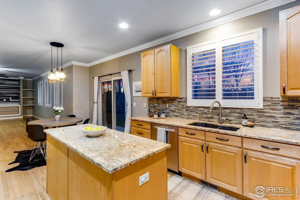 Windsor, Colorado, 80528, United States, 5 Bedrooms Bedrooms, ,3.5 BathroomsBathrooms,Residential,Forsale,2009202