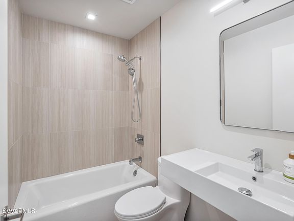 Sedona, Arizona, 86336, United States, 2 Bedrooms Bedrooms, ,2 BathroomsBathrooms,Residential,Forsale,2004630