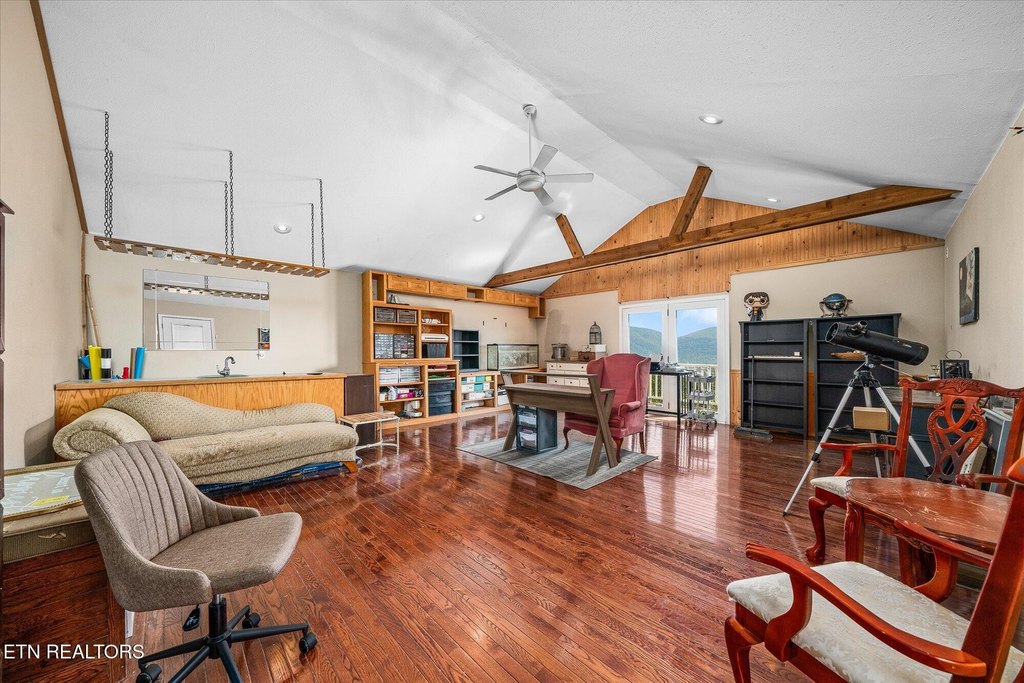 Crossville, Tennessee, 38555, United States, 3 Bedrooms Bedrooms, ,3.5 BathroomsBathrooms,Residential,Forsale,2010941