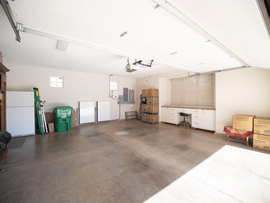 Kihei, Hawaii, 96753, United States, 2 Bedrooms Bedrooms, ,2 BathroomsBathrooms,Residential,Forsale,2009556