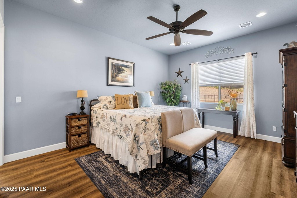 Prescott, Arizona, 86305, United States, 5 Bedrooms Bedrooms, ,3.5 BathroomsBathrooms,Residential,Forsale,1994066