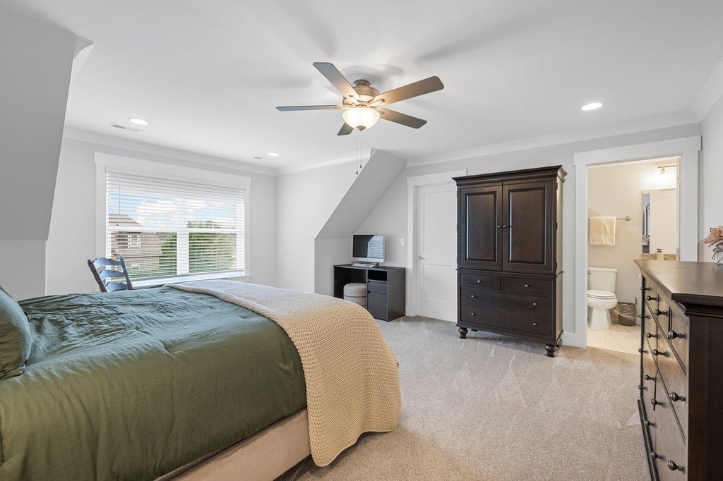 Soddy Daisy, Tennessee, 37379, United States, 4 Bedrooms Bedrooms, ,3.5 BathroomsBathrooms,Residential,Forsale,2011256