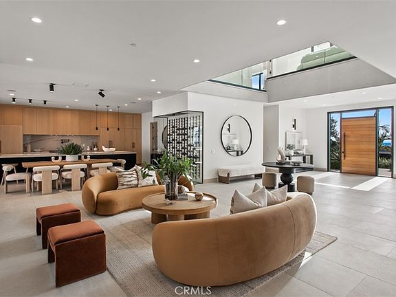 Newport Beach, California, 92663, United States, 5 Bedrooms Bedrooms, ,5 BathroomsBathrooms,Residential,Forsale,2009211
