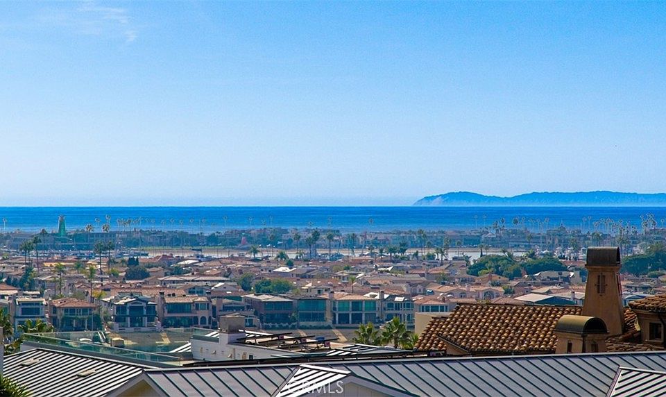 Newport Beach, California, 92663, United States, 5 Bedrooms Bedrooms, ,5 BathroomsBathrooms,Residential,Forsale,2009211