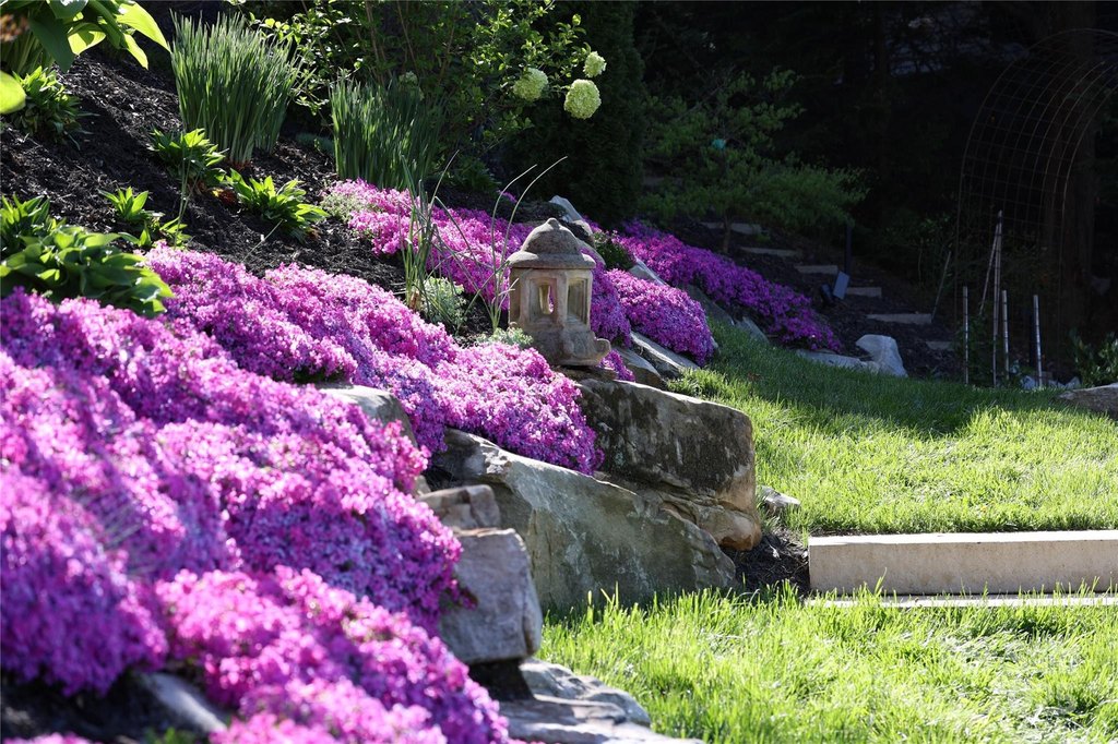 Asheville, North Carolina, 28804, United States, 3 Bedrooms Bedrooms, ,3.5 BathroomsBathrooms,Residential,Forsale,2011989