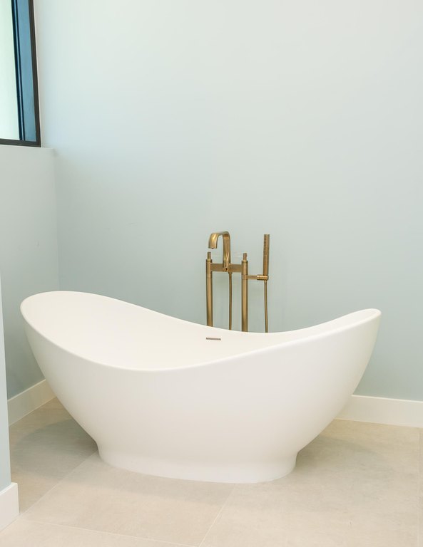 ISLAMORADA, Florida, 33036, United States, 5 Bedrooms Bedrooms, ,5.5 BathroomsBathrooms,Residential,Forsale,2011125