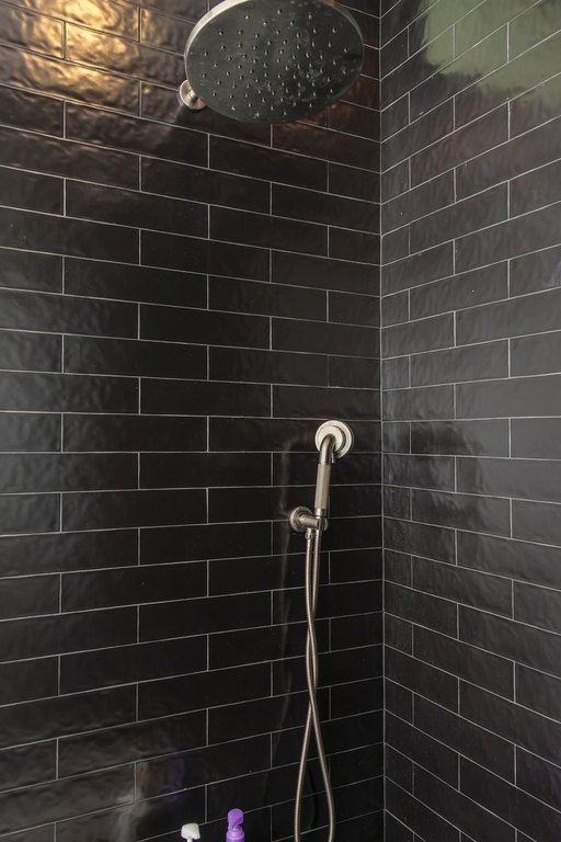 ISLAMORADA, Florida, 33036, United States, 5 Bedrooms Bedrooms, ,5.5 BathroomsBathrooms,Residential,Forsale,2011125