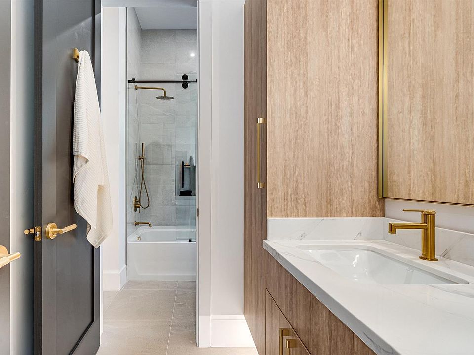 Healdsburg, California, 95448, United States, 5 Bedrooms Bedrooms, ,4 BathroomsBathrooms,Residential,Forsale,2004748