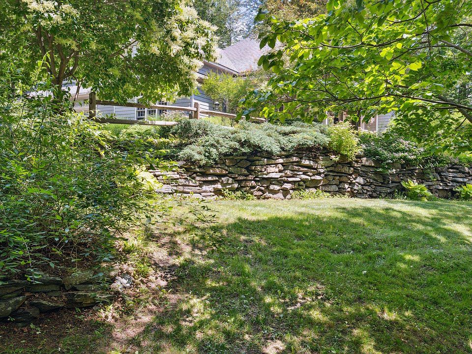 Randolph, Vermont, 05061, United States, 5 Bedrooms Bedrooms, ,2.5 BathroomsBathrooms,Residential,Forsale,2004854