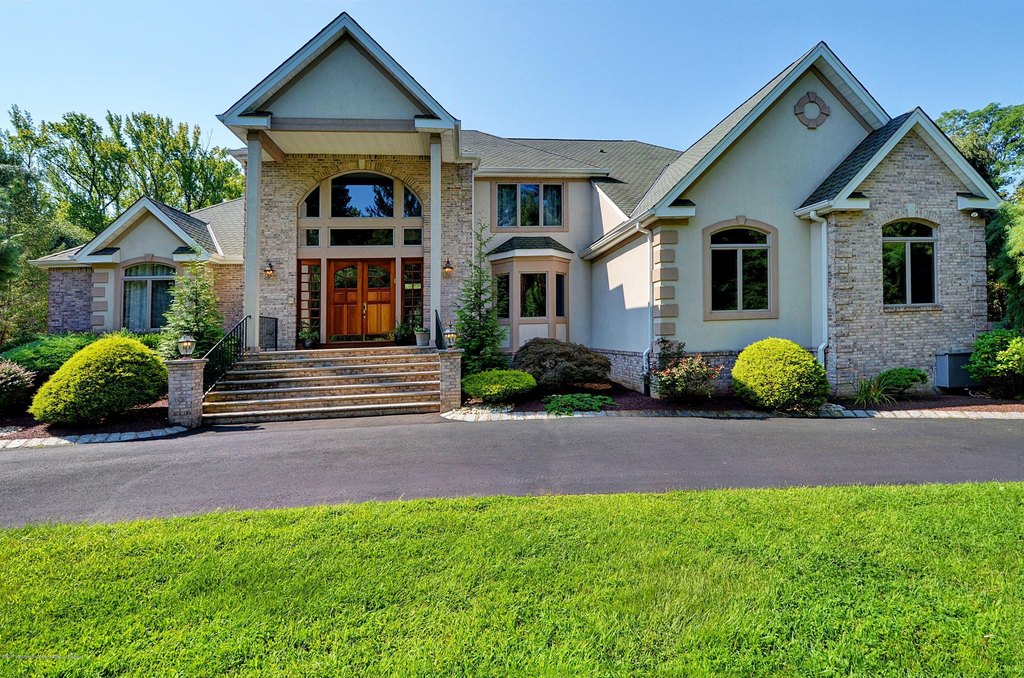 Holmdel, New Jersey, 07733, United States, 5 Bedrooms Bedrooms, ,6.5 BathroomsBathrooms,Residential,Forsale,2012947