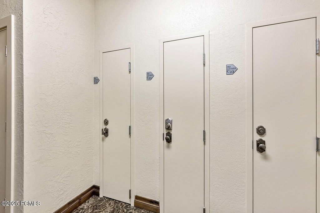 Park City, Utah, 84060, United States, 2 Bedrooms Bedrooms, ,2.5 BathroomsBathrooms,Residential,Forsale,2004734