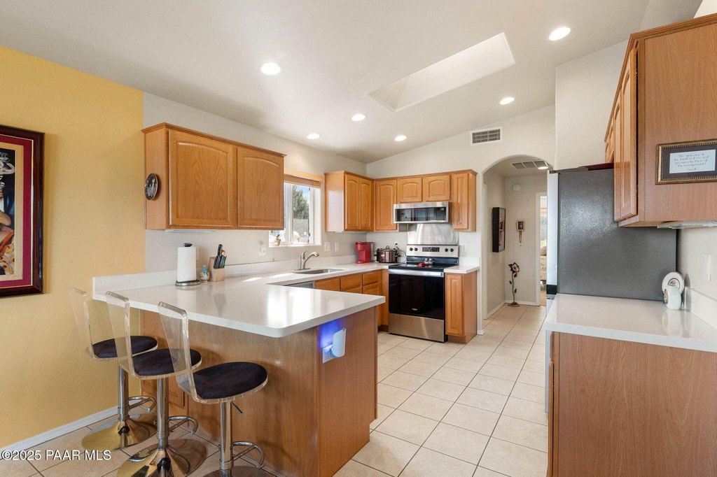 Prescott, Arizona, 86301, United States, 3 Bedrooms Bedrooms, ,4 BathroomsBathrooms,Residential,Forsale,2011279