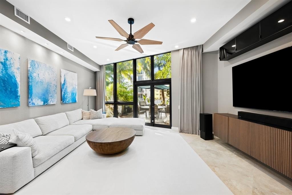 Fort Lauderdale, Florida, 33308, United States, 2 Bedrooms Bedrooms, ,2.5 BathroomsBathrooms,Residential,Forsale,1968239