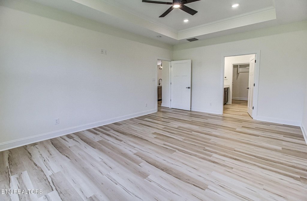 Vonore, Tennessee, 37885, United States, 3 Bedrooms Bedrooms, ,2 BathroomsBathrooms,Residential,Forsale,1910199