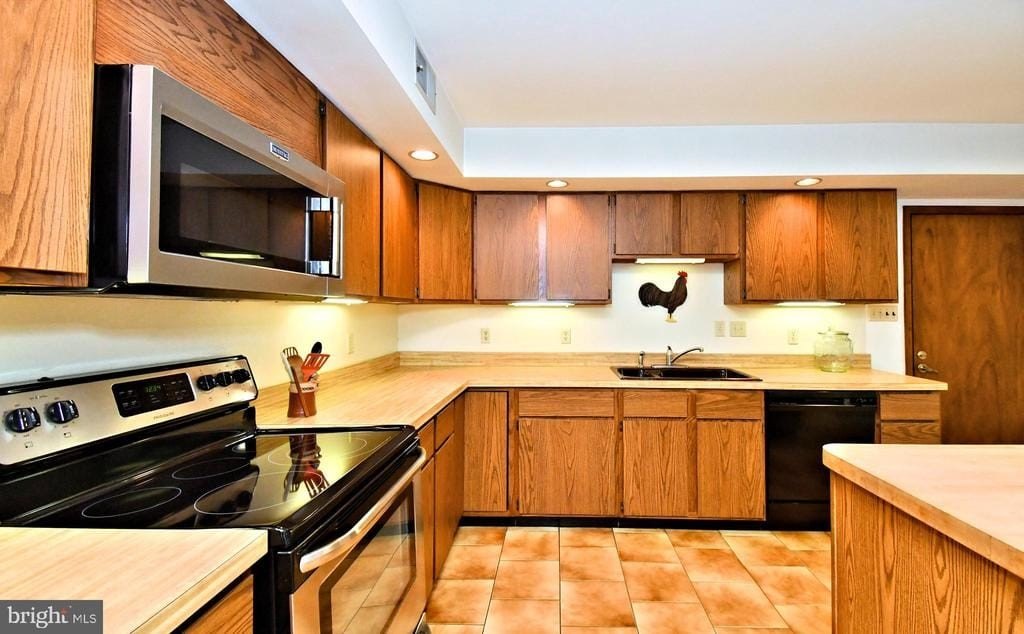 DOYLESTOWN, Pennsylvania, 18901, United States, 4 Bedrooms Bedrooms, ,3 BathroomsBathrooms,Residential,Forsale,1973388