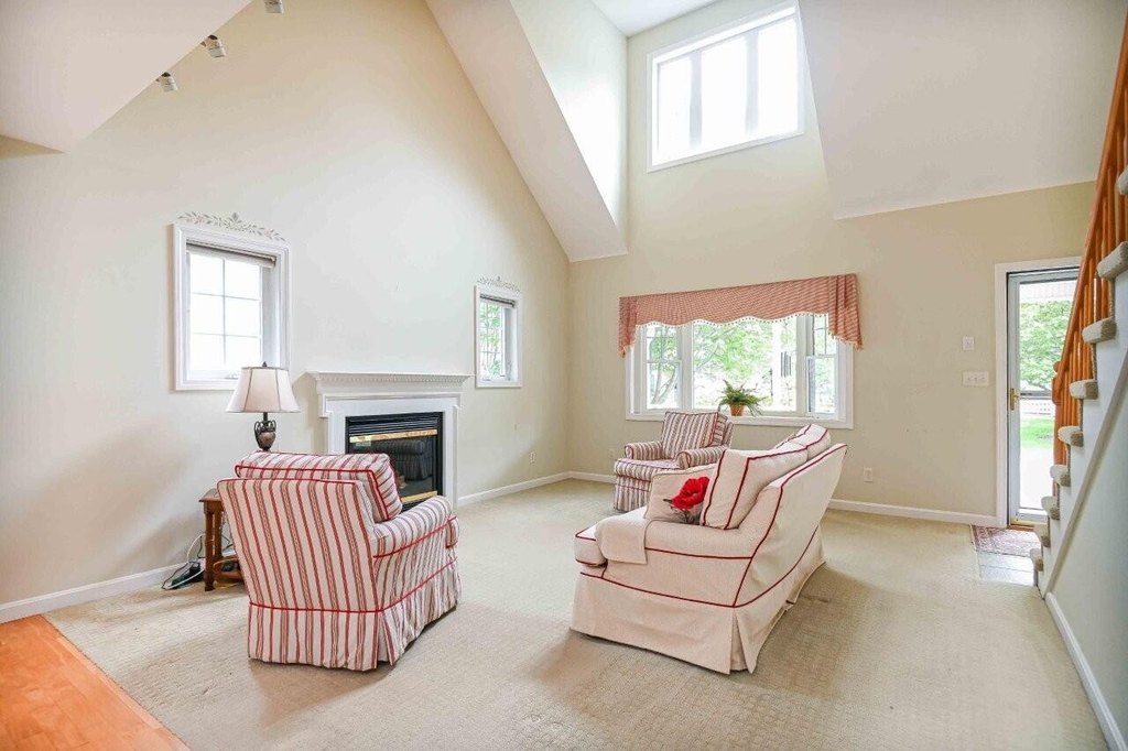 York, Maine, 03909, United States, 2 Bedrooms Bedrooms, ,2 BathroomsBathrooms,Residential,Forsale,1941227