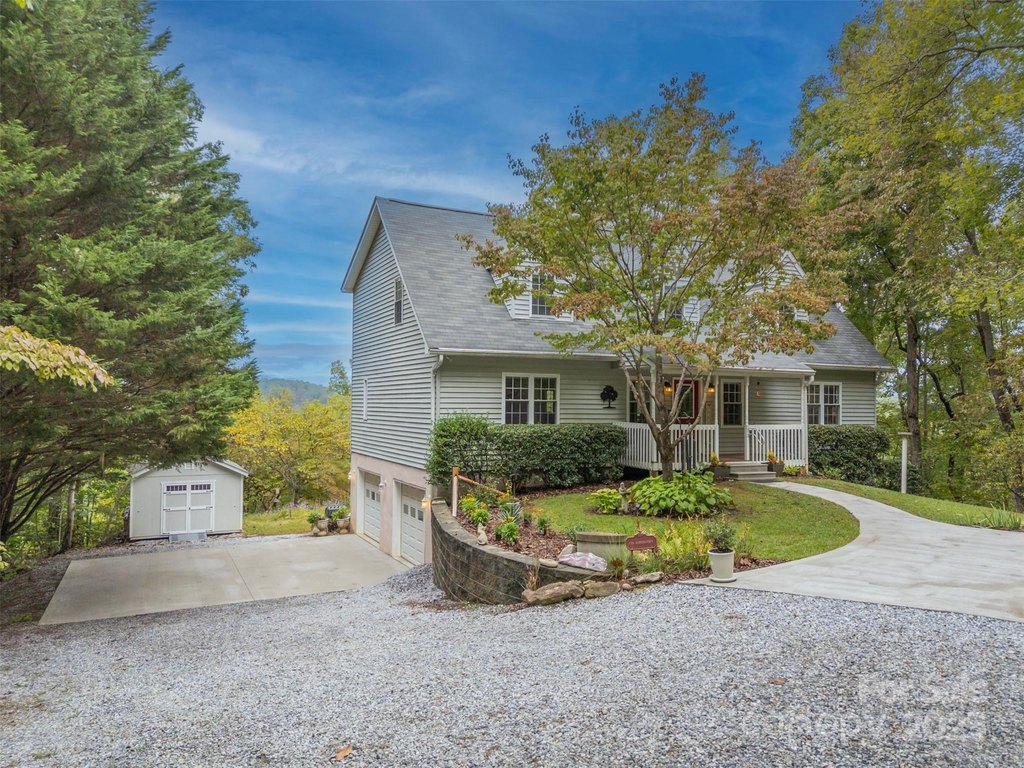 Rutherfordton, North Carolina, 28139, United States, 3 Bedrooms Bedrooms, ,2.5 BathroomsBathrooms,Residential,Forsale,1985989 Rutherfordton, North Carolina, 28139, United States, 3 Bedrooms Bedrooms, ,2.5 BathroomsBathrooms,Residential,Forsale,1985989