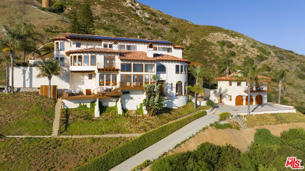 Malibu, California, 90265, United States, 6 Bedrooms Bedrooms, ,6 BathroomsBathrooms,Residential,Forsale,1985907
