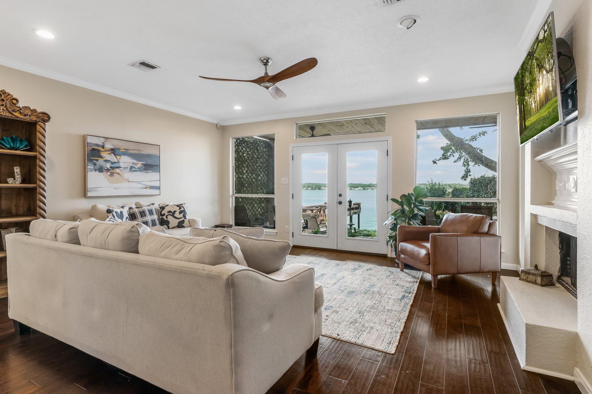 Montgomery, Texas, 77356, United States, 2 Bedrooms Bedrooms, ,2 BathroomsBathrooms,Residential,Forsale,1954141