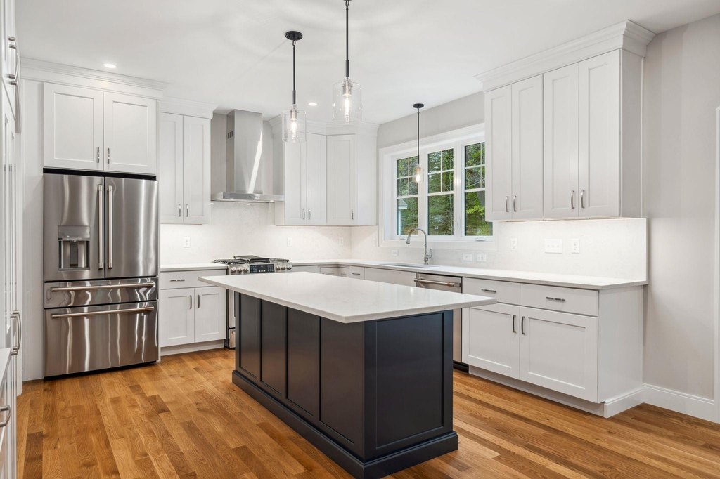 Kittery, Maine, 03905, United States, 4 Bedrooms Bedrooms, ,2.5 BathroomsBathrooms,Residential,Forsale,2002410