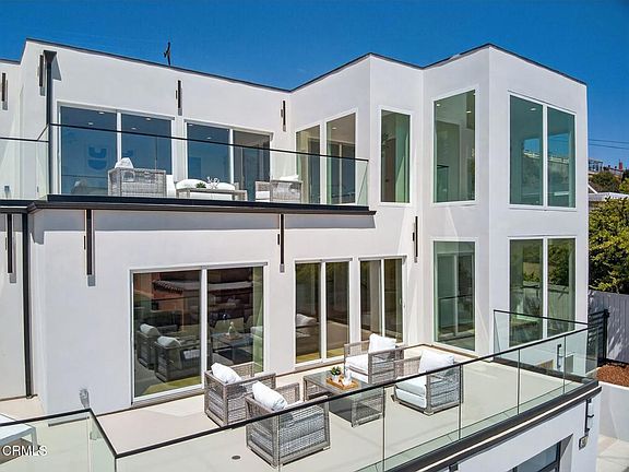 Ventura, California, 93001, United States, 4 Bedrooms Bedrooms, ,1.5 BathroomsBathrooms,Residential,Forsale,1963632