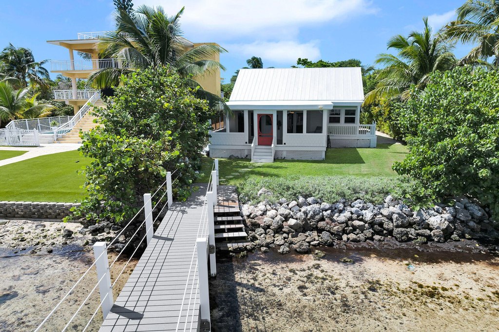 Summerland Key, Florida, 33042, United States, 2 Bedrooms Bedrooms, ,2 BathroomsBathrooms,Residential,Forsale,1971997