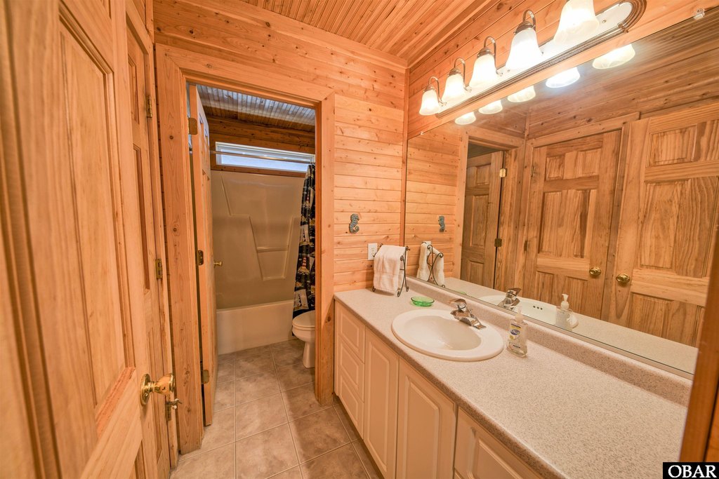 Hatteras, North Carolina, 27943, United States, 3 Bedrooms Bedrooms, ,2.5 BathroomsBathrooms,Residential,Forsale,1964367