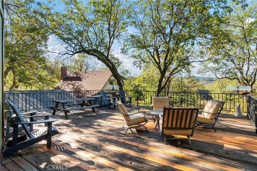 Lake Arrowhead, California, 92352, United States, 3 Bedrooms Bedrooms, ,2.5 BathroomsBathrooms,Residential,Forsale,1971033