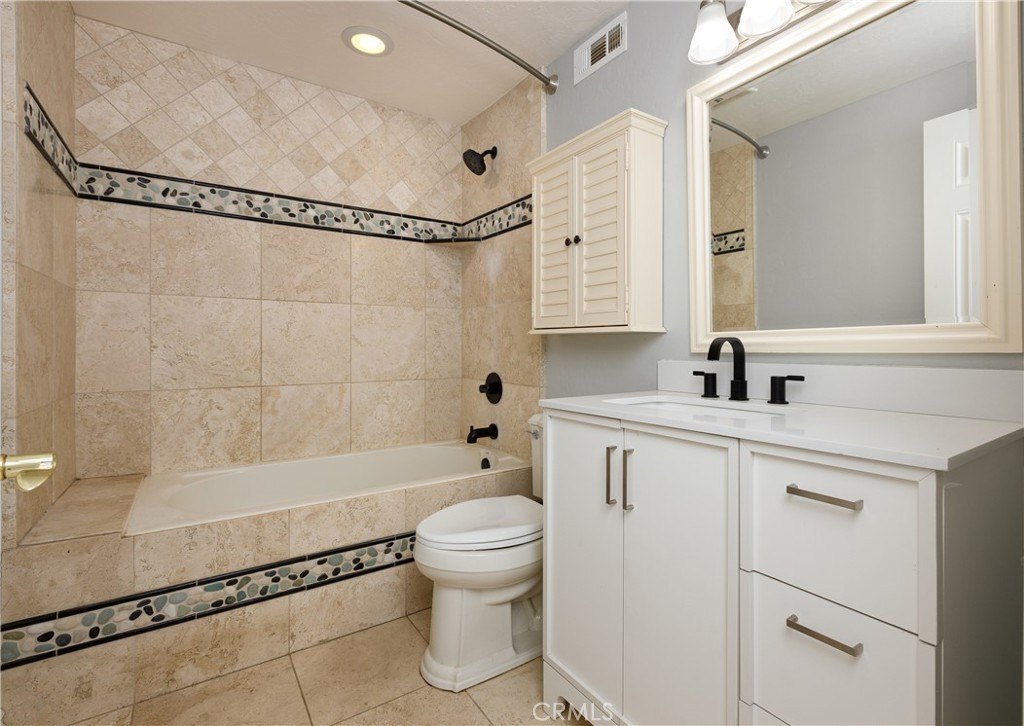 Crestline, California, 92325, United States, 5 Bedrooms Bedrooms, ,4 BathroomsBathrooms,Residential,Forsale,1971046