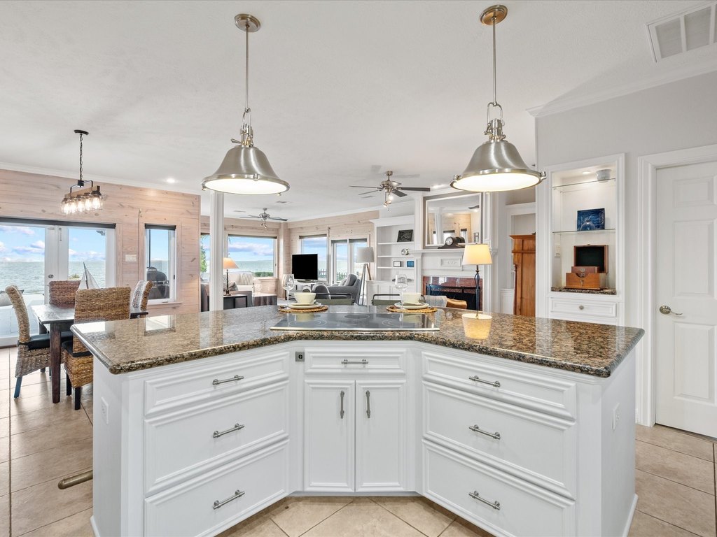 La Porte, Texas, 77571, United States, 4 Bedrooms Bedrooms, ,3.5 BathroomsBathrooms,Residential,Forsale,1973422