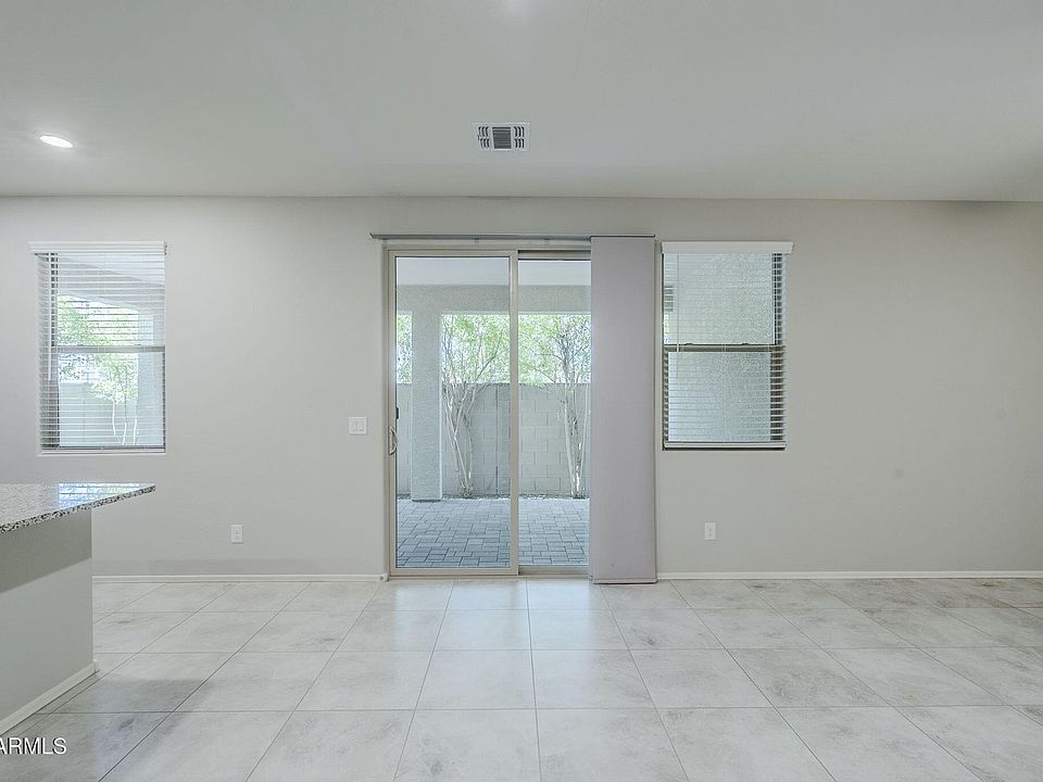 Gilbert, Arizona, 85296, United States, 3 Bedrooms Bedrooms, ,2 BathroomsBathrooms,Residential,Forsale,1953469