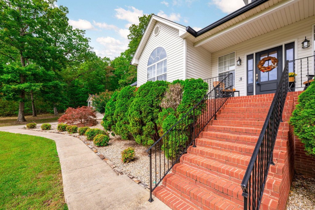 Soddy Daisy, Tennessee, 37379, United States, 4 Bedrooms Bedrooms, ,2.5 BathroomsBathrooms,Residential,Forsale,2004170