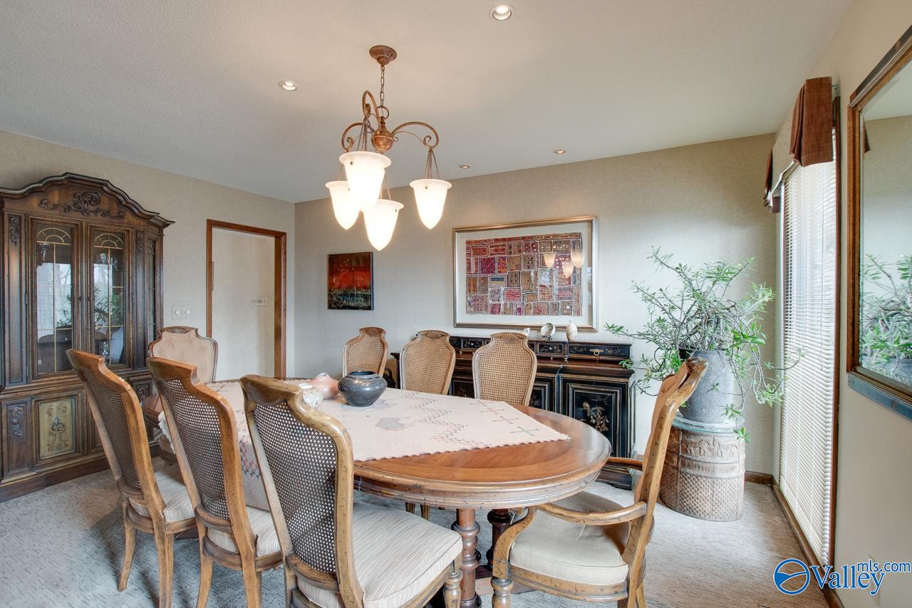 Huntsville, Alabama, 35802, United States, 4 Bedrooms Bedrooms, ,2.5 BathroomsBathrooms,Residential,Forsale,2007682