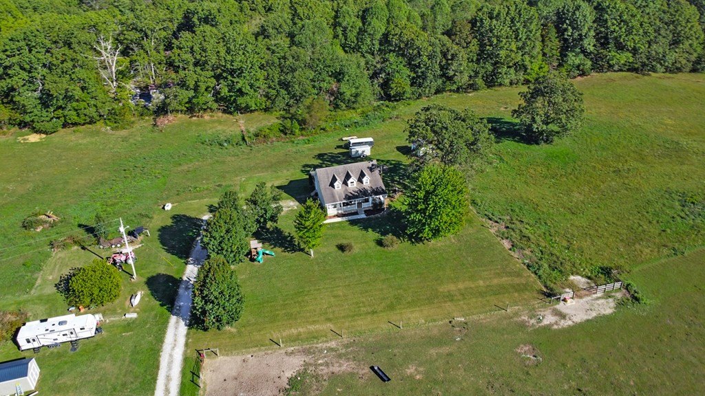 Jamestown, Tennessee, 38556, United States, 3 Bedrooms Bedrooms, ,2 BathroomsBathrooms,Residential,Forsale,1968518